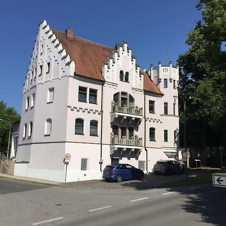 Ferienwohnung In Historischer Villa Mit Gartennutzung Furth im Wald Exterior photo